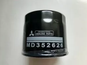 MD352626c 300x225,فیلتر روغن میتسوبیشی پاجرو 3500-3800,MITSUBISHI FILTERاتوکالا Autokala