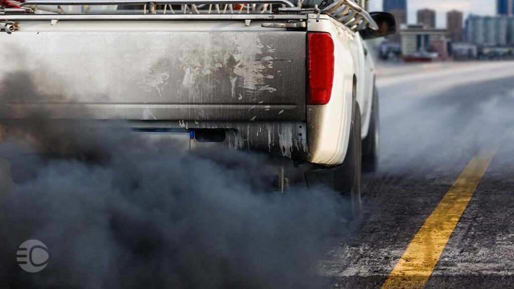 خروج دود ماشین,علت دود سیاه ماشین و نحوه رفع مشکل,اتوکالا Autokala