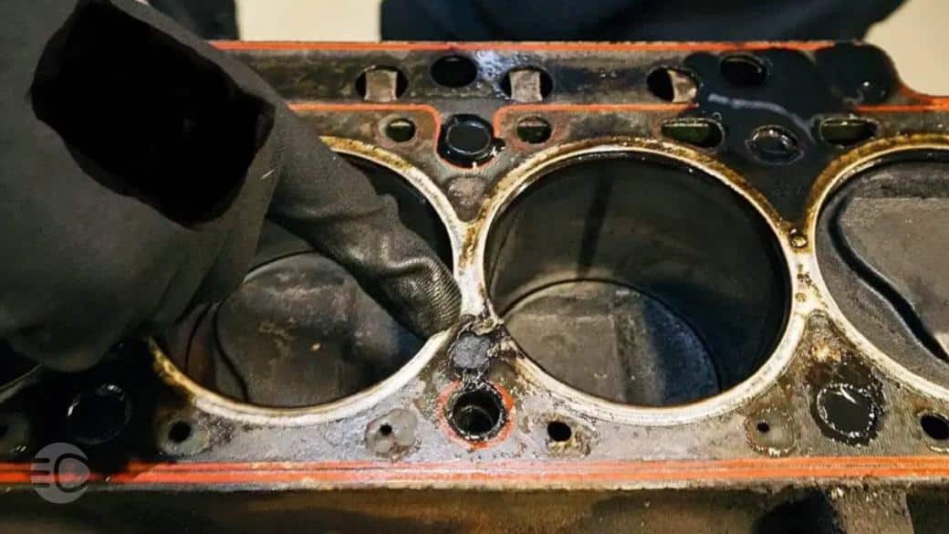 1740413952 سوز شدن واشر سرسیلندر,علت و علائم نیم سوز شدن واشر سرسیلندر,اتوکالا Autokala