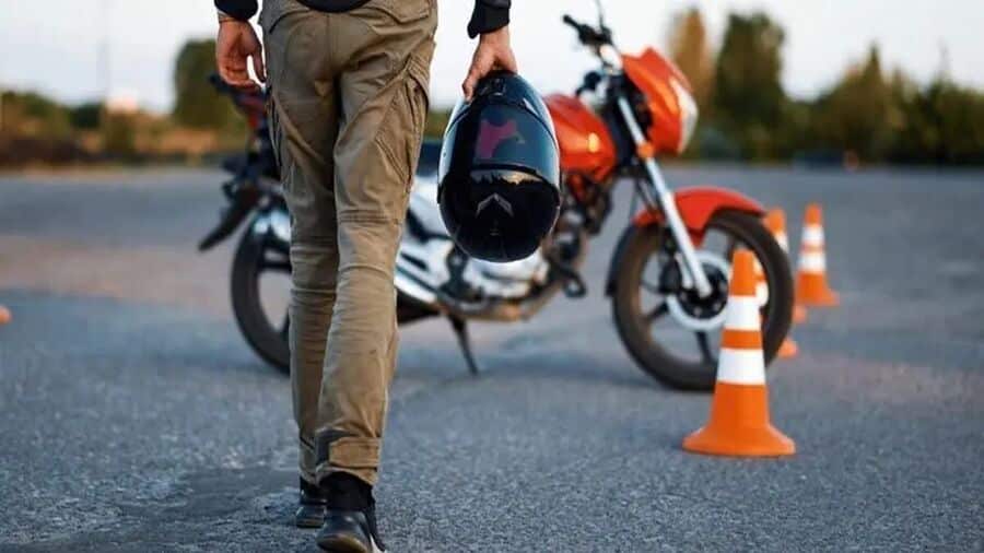 78460,کاهش سن دریافت گواهینامه موتورسیکلت به ۱۶ سال,اتوکالا Autokala