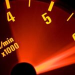 1755203448 بالا رفتن دور موتور jpg,دلیل بالا رفتن دور موتور در انواع حالت ها,اتوکالا Autokala