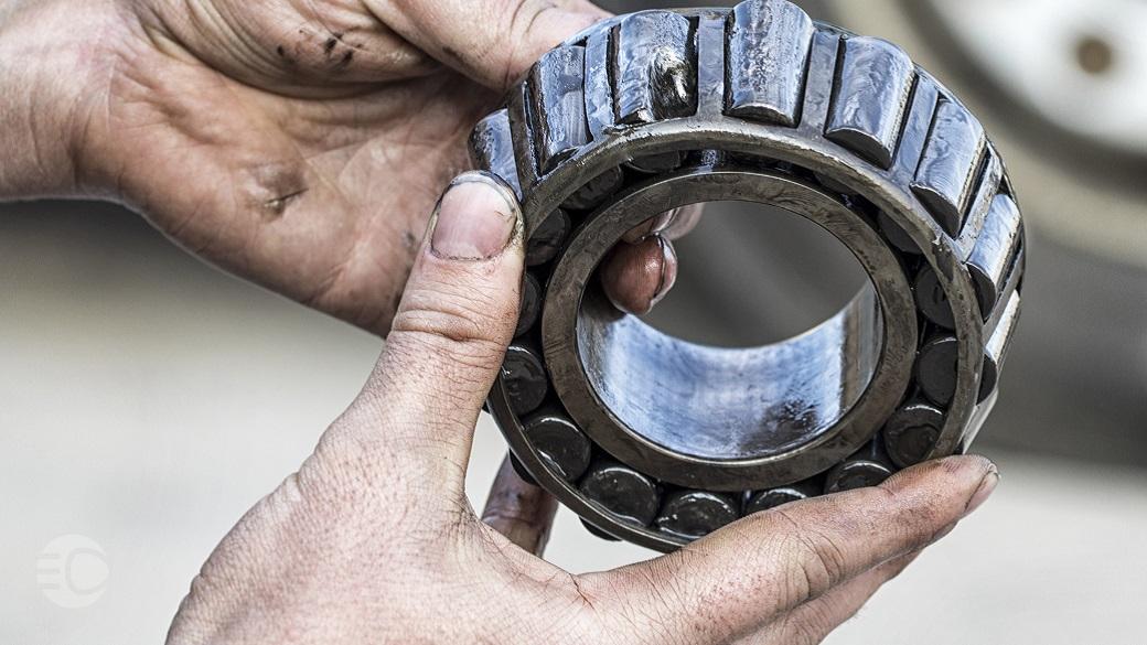 یاتاقان زدن ماشین.jpg,7 علت یاتاقان زدن ماشین چیست؟ + نشانههای یاتاقان زدن و راهکار,اتوکالا Autokala