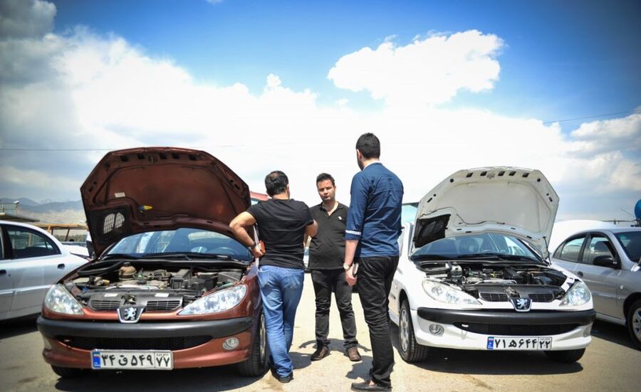 81890.jpg,هشدار به خریداران خودرو در بازار رکودی؛ مراقب قراردادها و شیوه پرداخت باشید,اتوکالا Autokala