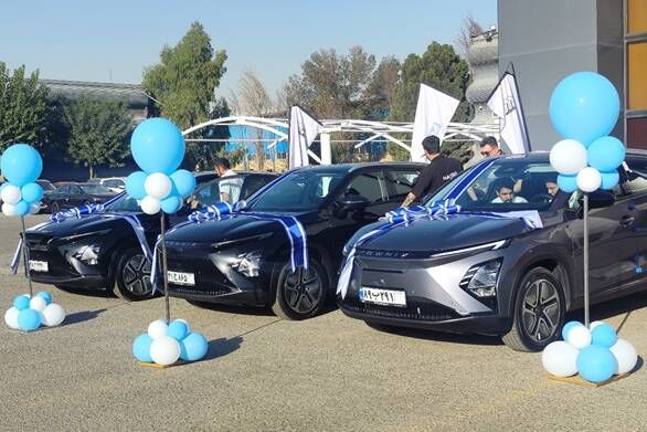 86464.jpg,لحظهای ماندگار برای مشتریان و نقطه شروع آیندهای سبز؛ آغاز تحویل نخستین سری اف ایکس تمامبرقی در ایران,اتوکالا Autokala