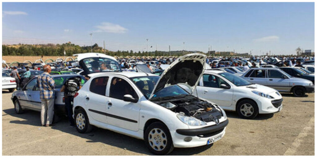 1760136938 6268677.Jpg,شتاب تغییر قیمت خودرو تند شد/ آخرین قیمت پژو، سمند، کوییک، شاهین و تارا + جدول,اتوکالا Autokala