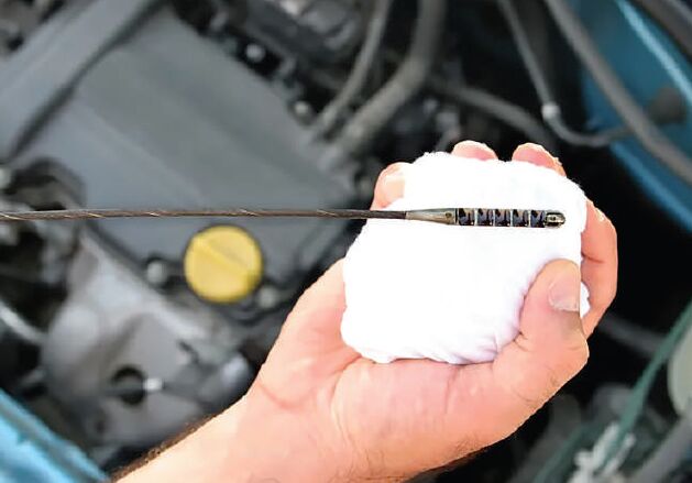 88793.jpg,ترفندهای اندازهگیری روغن موتور,اتوکالا Autokala