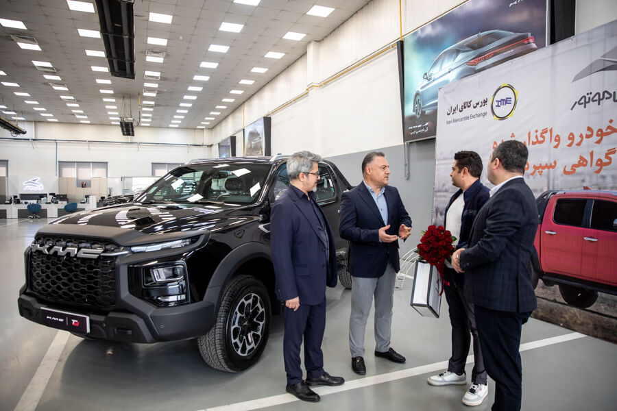88971.jpg,آغاز فصل تازه خرید خودرو با تحویل اولین KMC T۹ به روش گواهی سپرده,اتوکالا Autokala