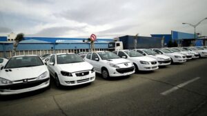 بازگشت دلالان سنتی به بازار خودرو/ چرا بازار خودرو در سرمای آذرماه داغ کرد؟