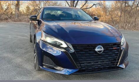 90758 jpg,سدان ۲۶ هزار دلاری «نیسان» چه در چنته دارد؟,اتوکالا Autokala