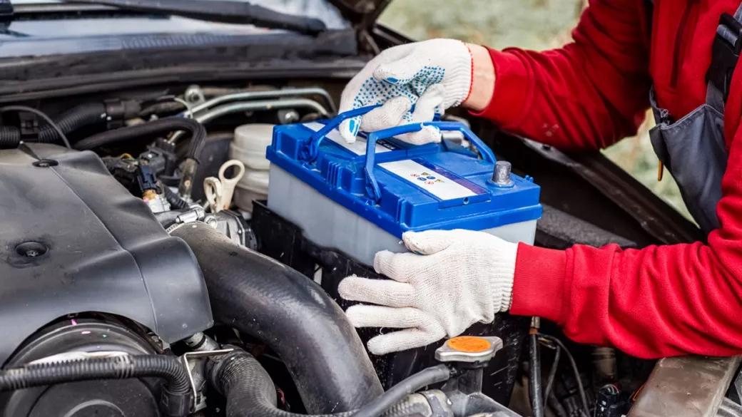زمان تعویض باتری خودرو jpg,بهترین زمان تعویض باتری ماشین + عمر مفید باتری ماشین,اتوکالا Autokala