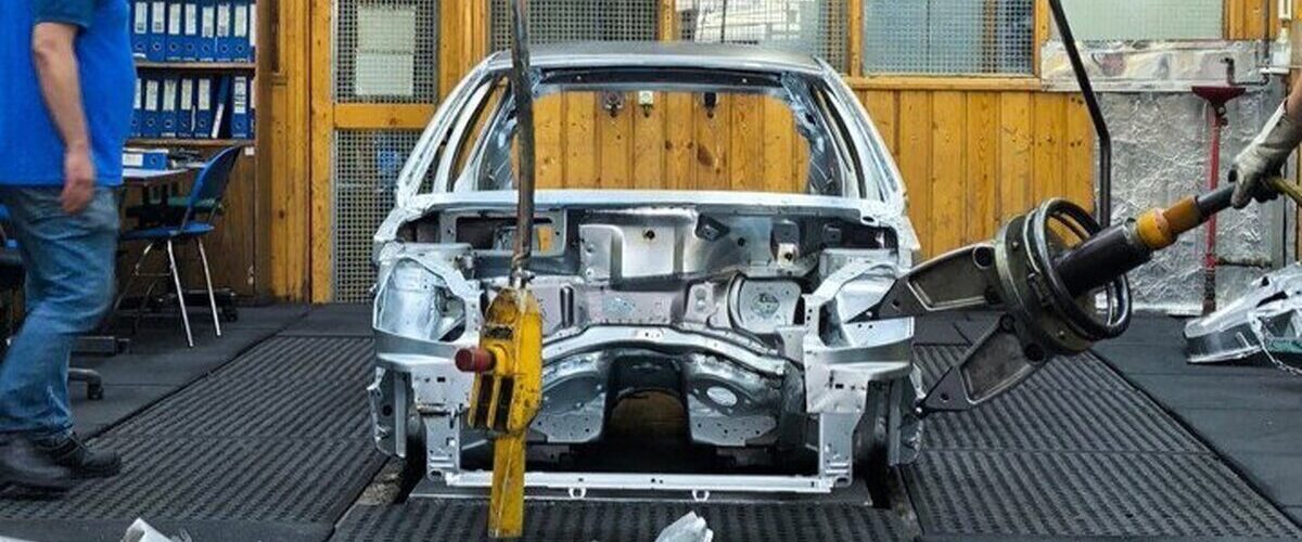 6414062 jpg,تصمیم تازه برای خودروهای داخلی / ماجرای استانداردهای جدید چیست؟,اتوکالا Autokala