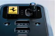 Thumbnail 30011 ferrari luce shifter event photo srgb 4k 72dpi 5x4 f4b82985 7426 4c2f 8ad7 a0ae17d3f webp,فراری در پی ابداع جعبه‌دنده دستی با پدال کلاچی است که به هیچ‌جا متصل نیست!,اتوکالا Autokala