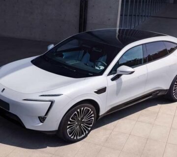 Avatr 11 awd specs features review 360x320
